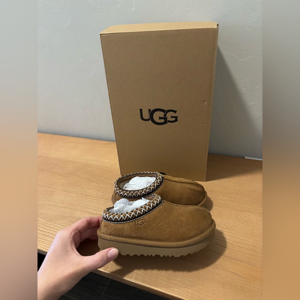 UGG Tasman II toddler 8